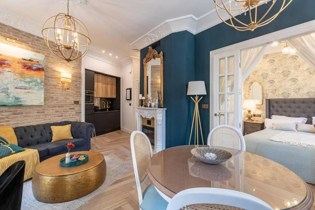 Ch Elvira Luxury Apartment Granada Luaran gambar